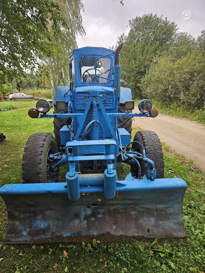E 40 T 40, tractors