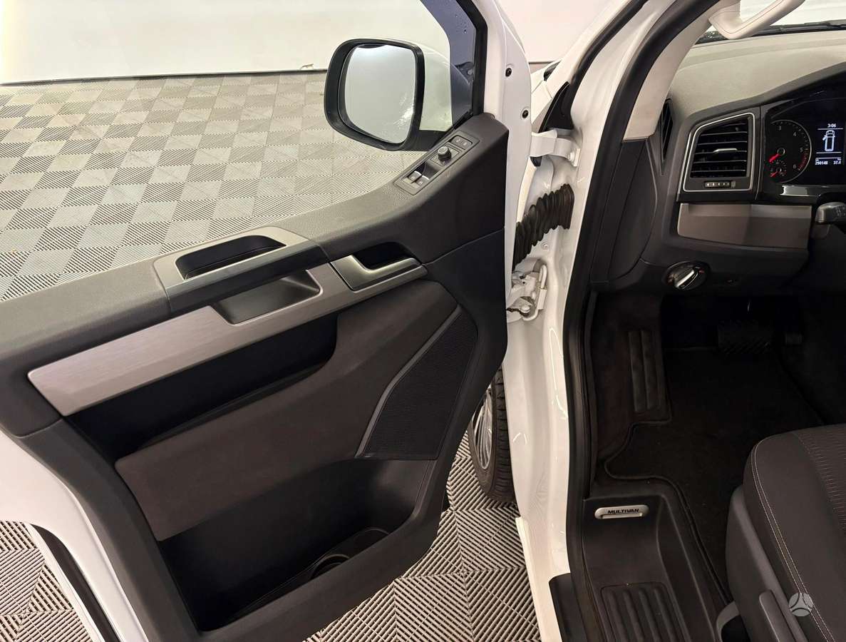 Volkswagen Multivan, 2.0 l., Минивэн