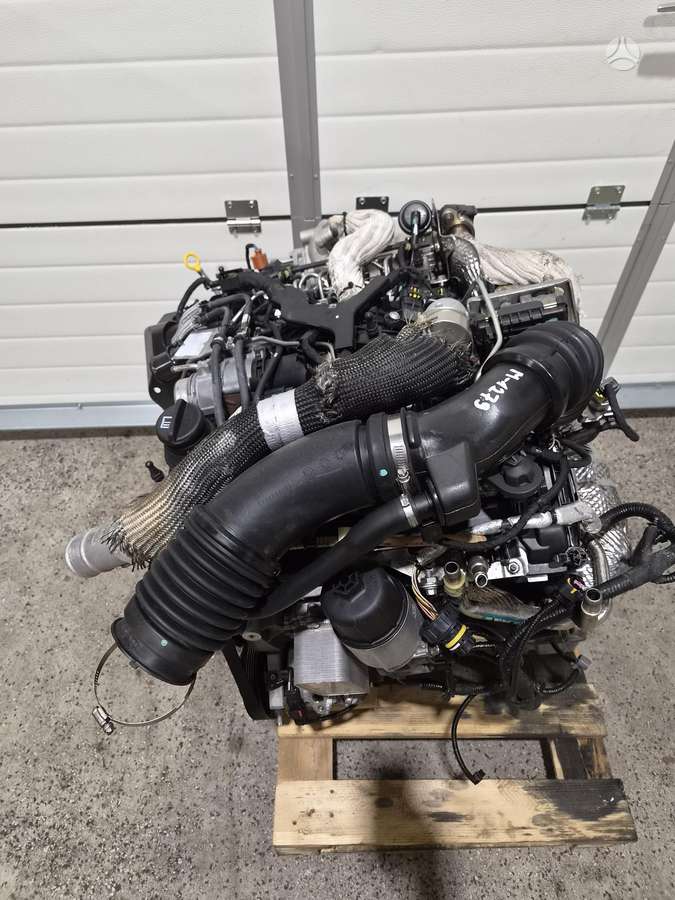 Jeep Grand Cherokee, VM44, engine