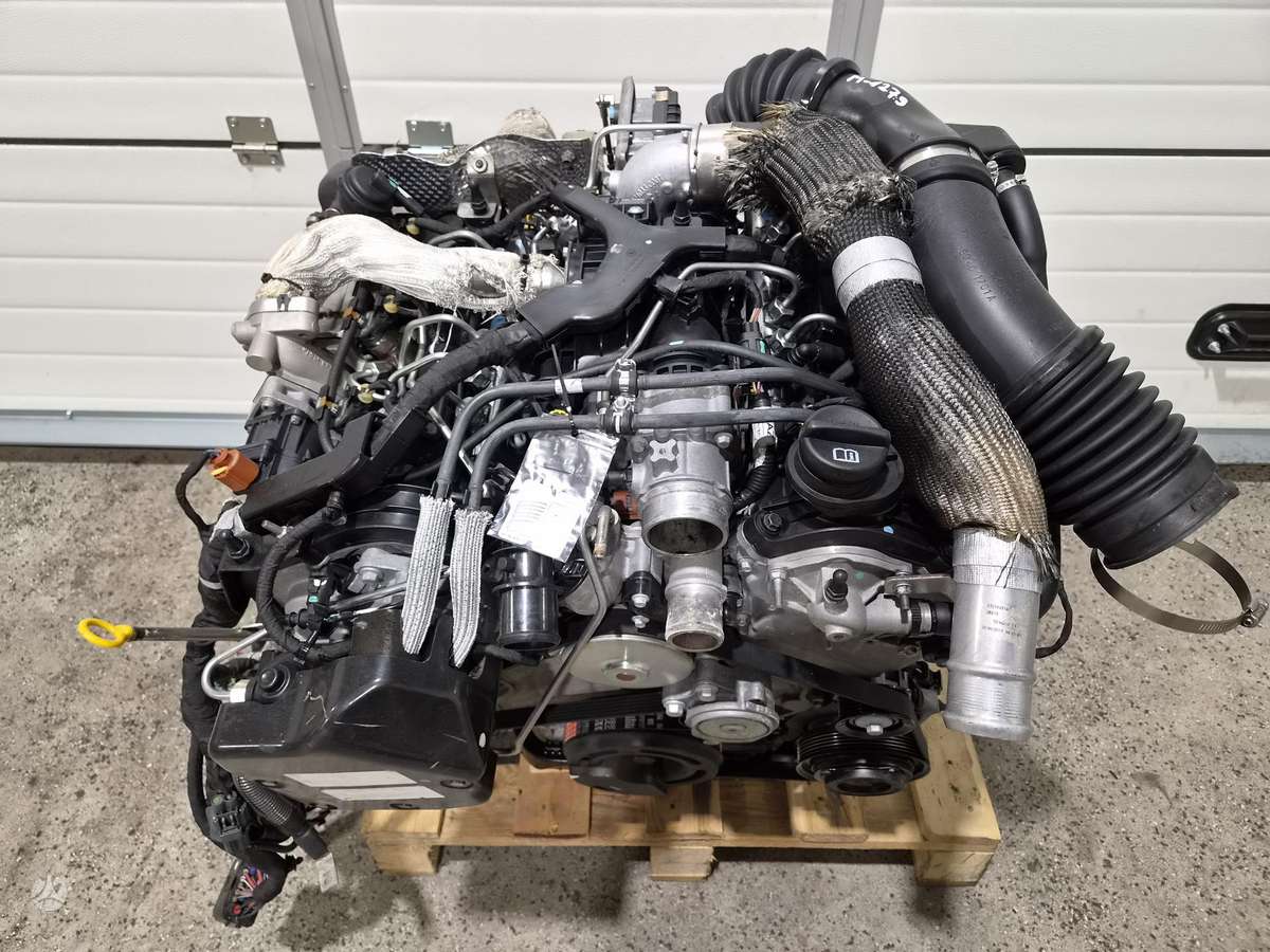 Jeep Grand Cherokee, VM44, engine