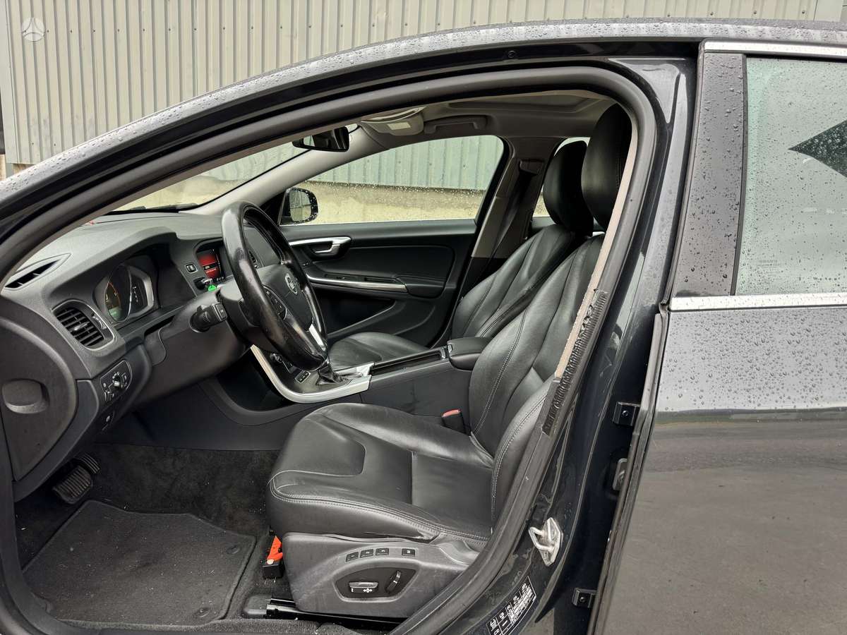 Volvo V60, 2.4 l., Универсал