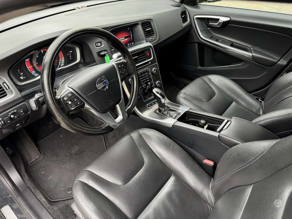 Volvo V60, 2.4 l., Универсал