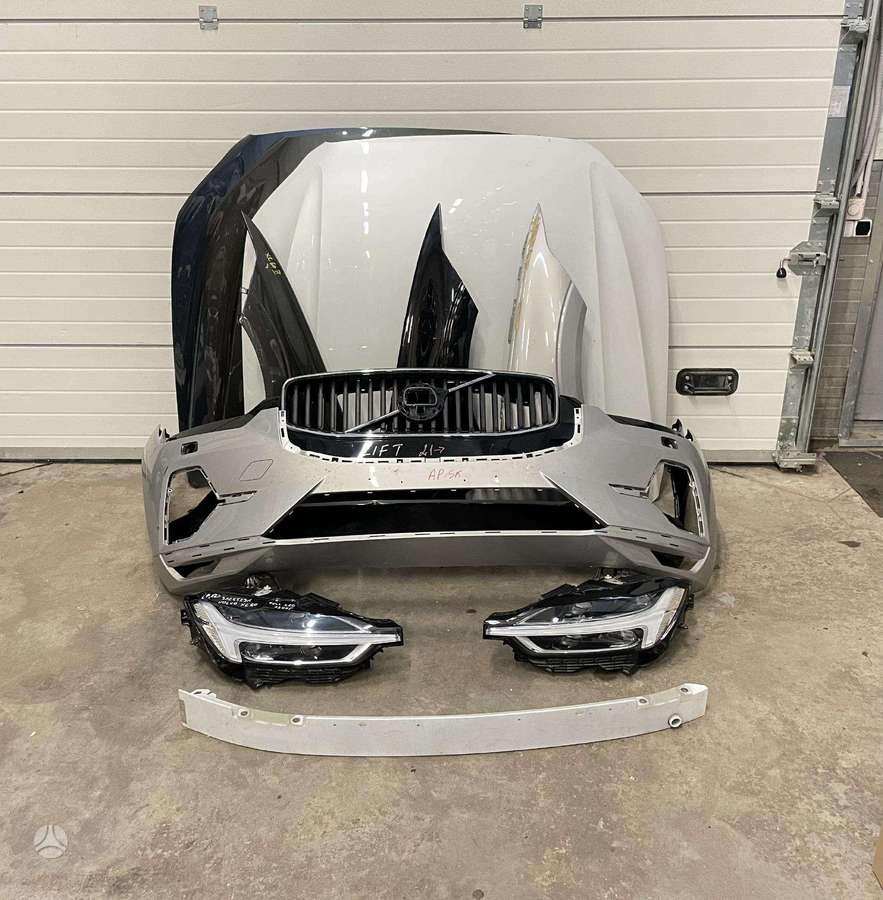 Volvo XC60 body parts
