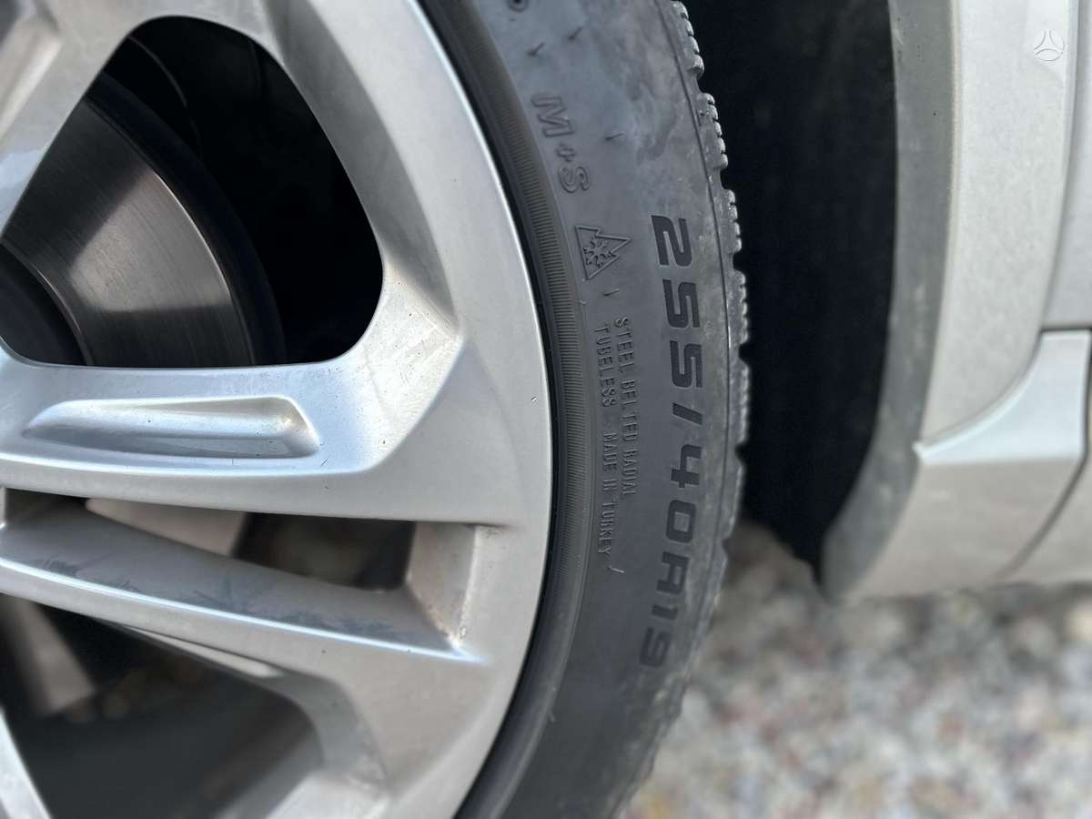 Audi Q3, 2.0 l., Внедорожник / Кроссовер