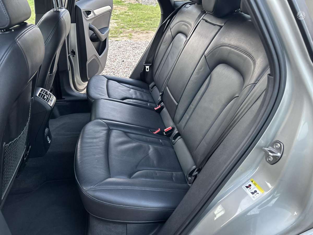 Audi Q3, 2.0 l., Внедорожник / Кроссовер