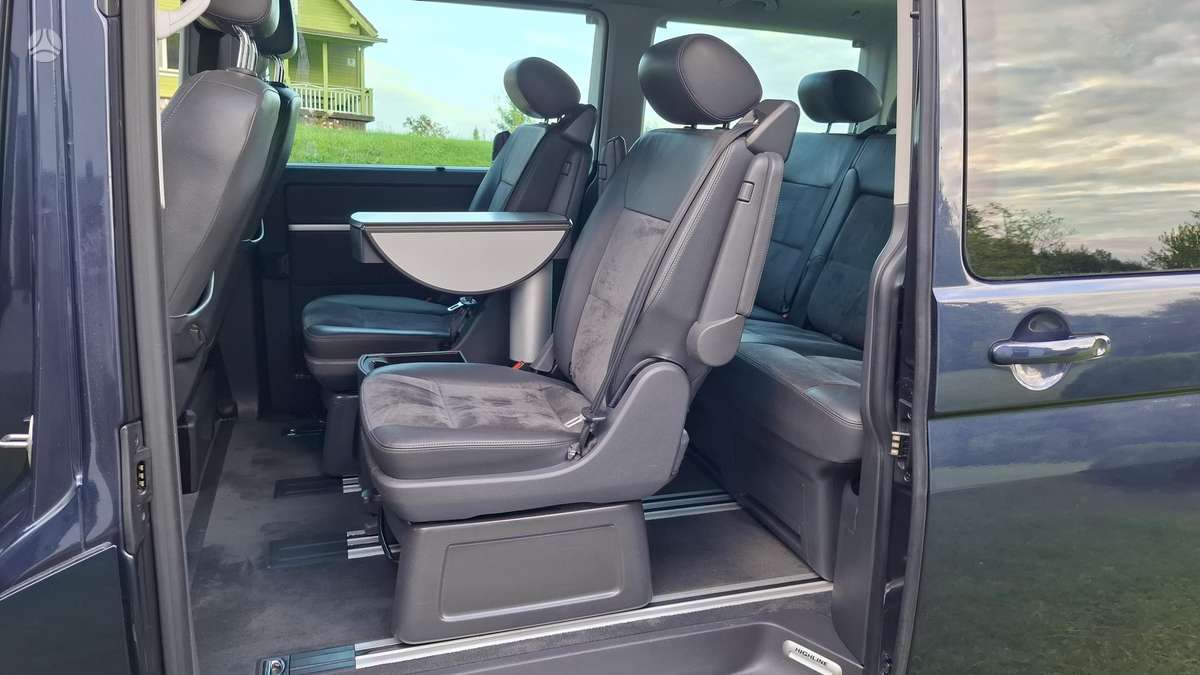 Volkswagen Multivan - 9