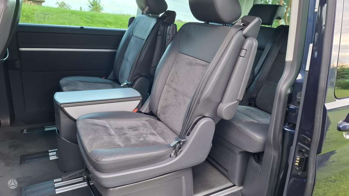 Volkswagen Multivan, 2.0 l., Минивэн