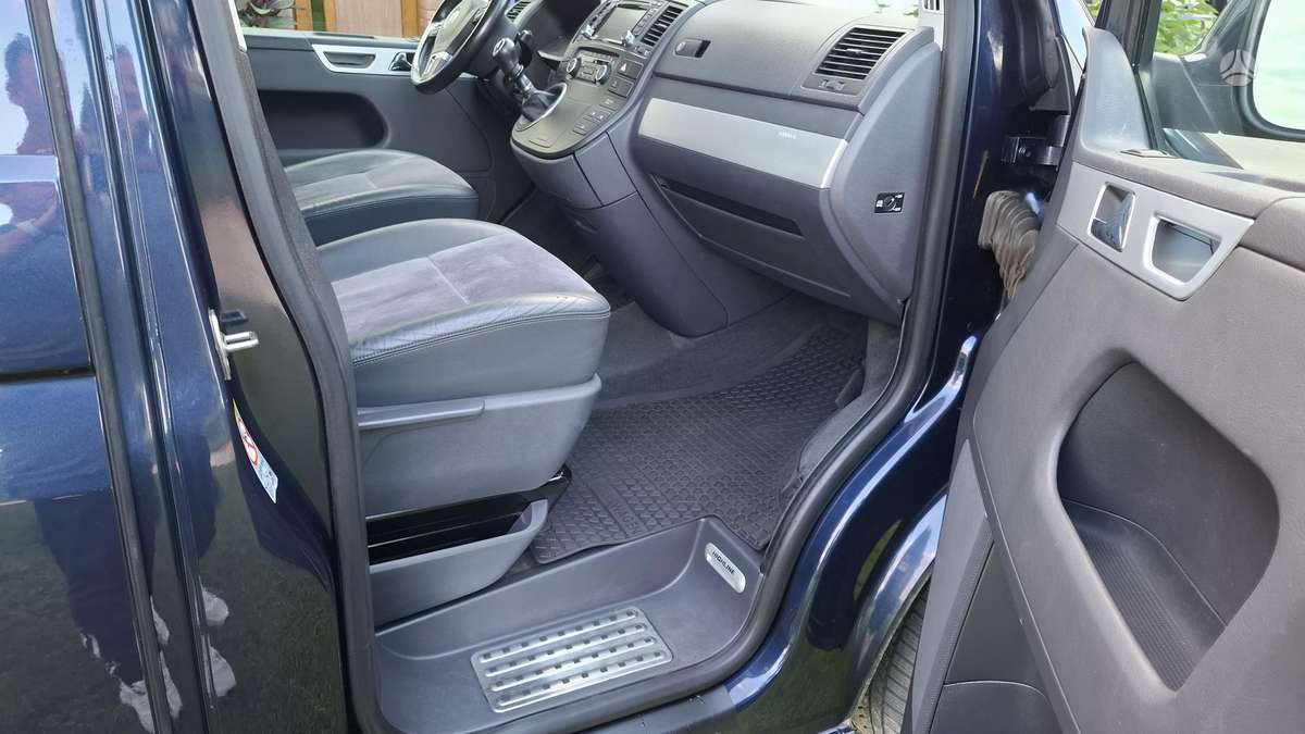 Volkswagen Multivan, 2.0 l., mpv / minivan