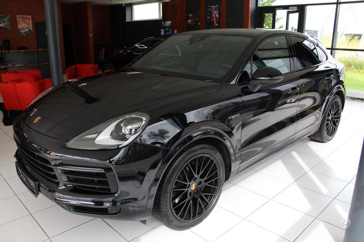 Porsche Cayenne Coupe - 2