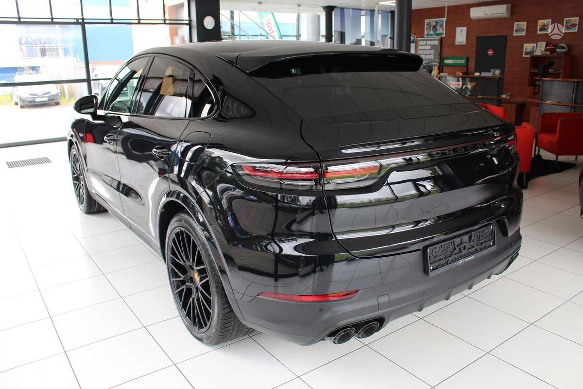 Porsche Cayenne Coupe - 3
