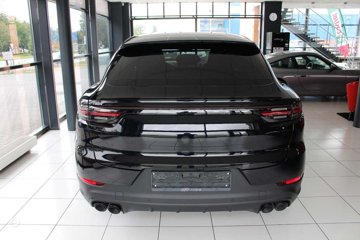 Porsche Cayenne Coupe - 4