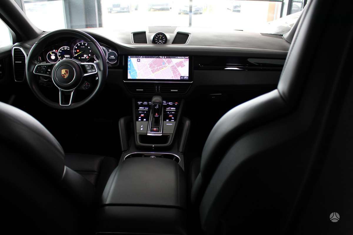Porsche Cayenne Coupe - 12