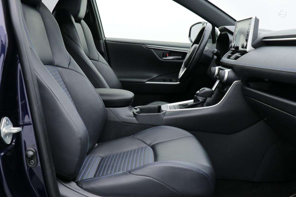 Toyota RAV4 - 9
