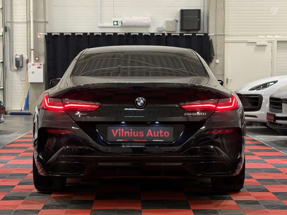 BMW M850, 4.4 l., Седан