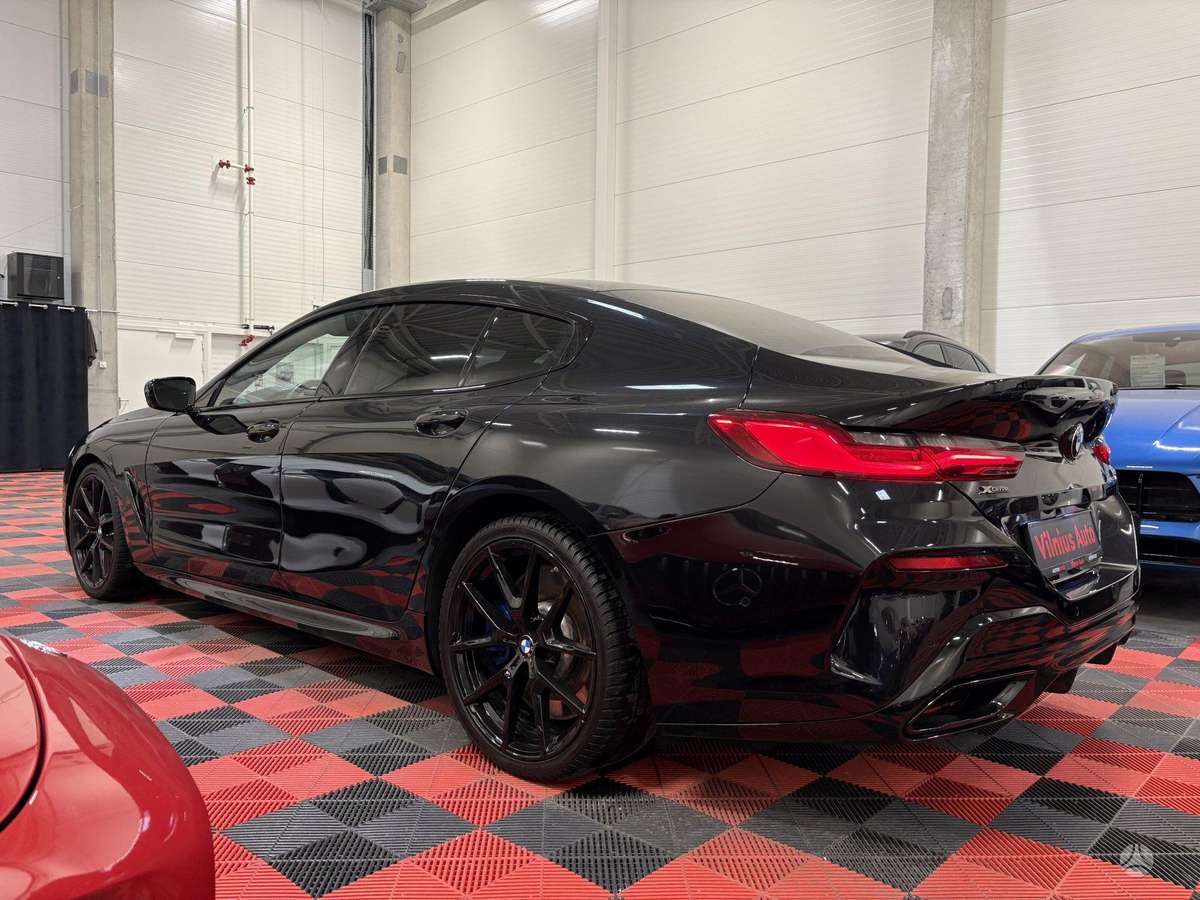 BMW M850, 4.4 l., Седан