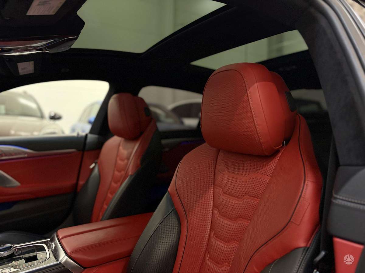 BMW M850, 4.4 l., Седан