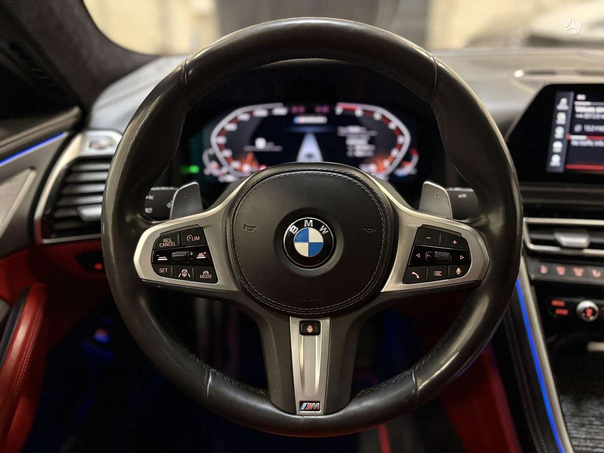BMW M850, 4.4 l., Седан