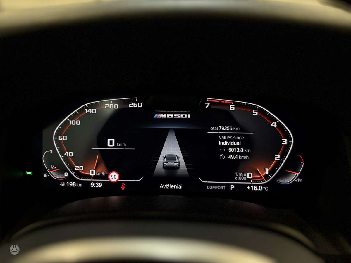 BMW M850, 4.4 l., Седан