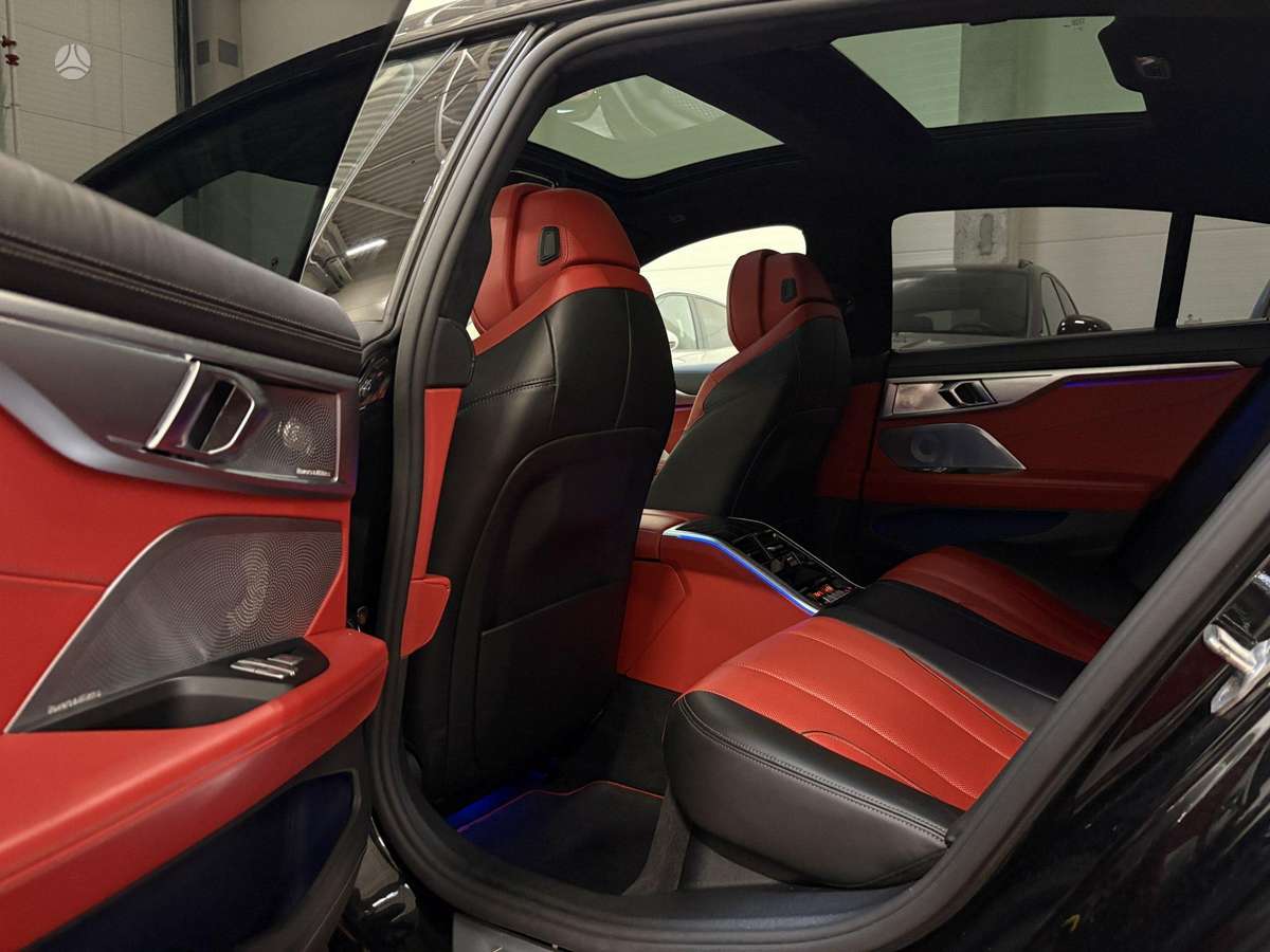 BMW M850, 4.4 l., Седан