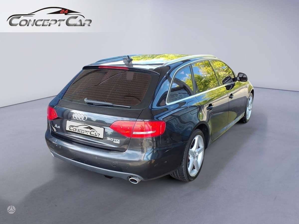 Audi A4, 3.0 l., universalas