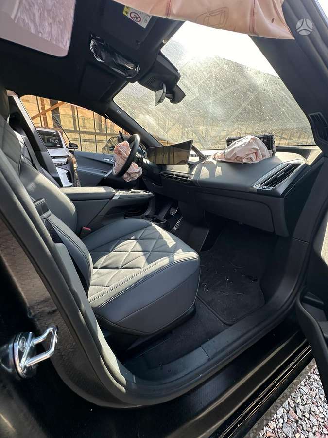 BMW iX, Внедорожник / Кроссовер