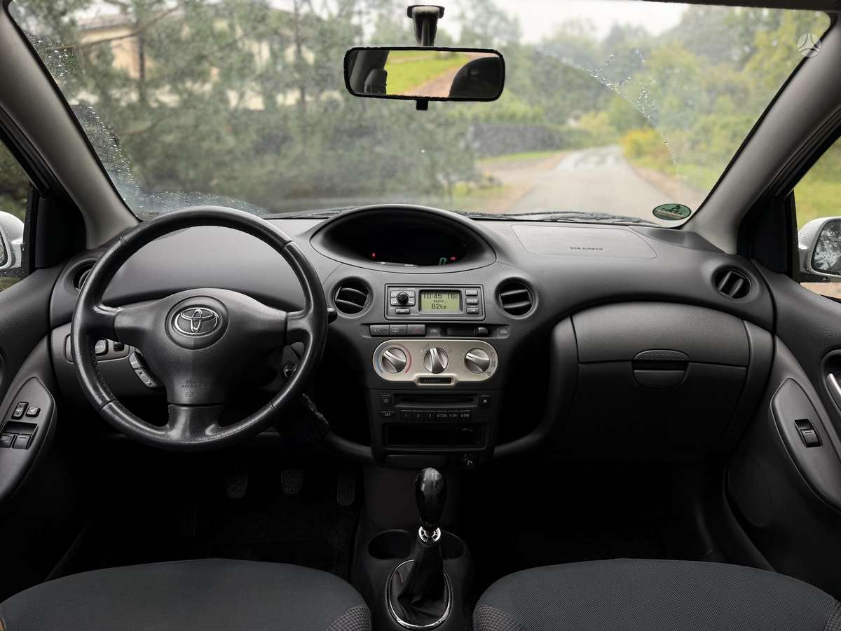 Toyota Yaris - 9