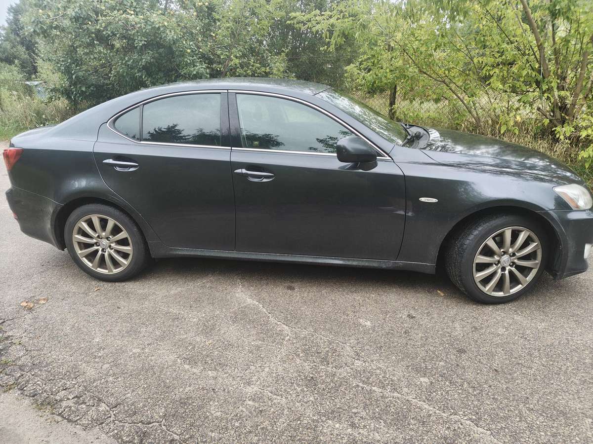 Lexus IS 220, 2.2 l., Седан