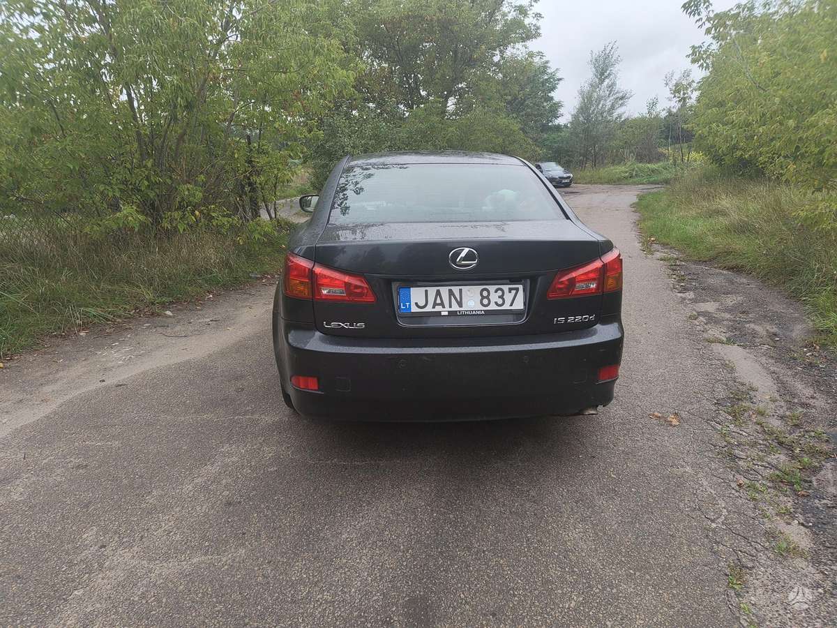 Lexus IS 220, 2.2 l., Седан