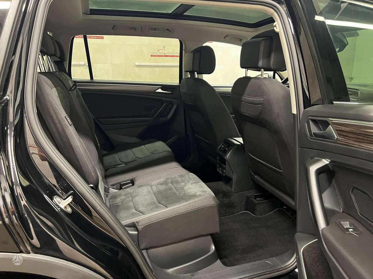 Volkswagen Tiguan Allspace - 11