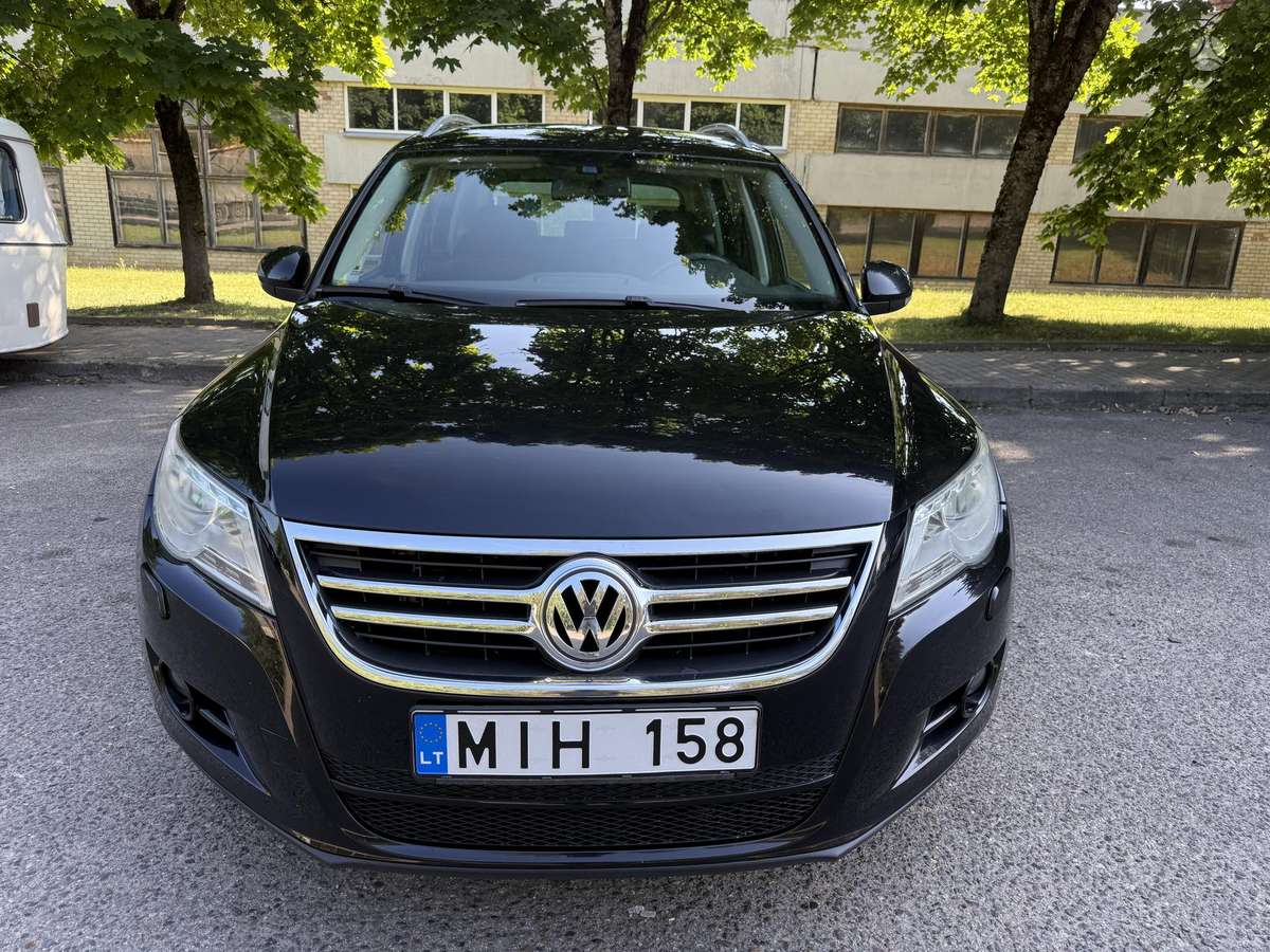 Volkswagen Tiguan - 2