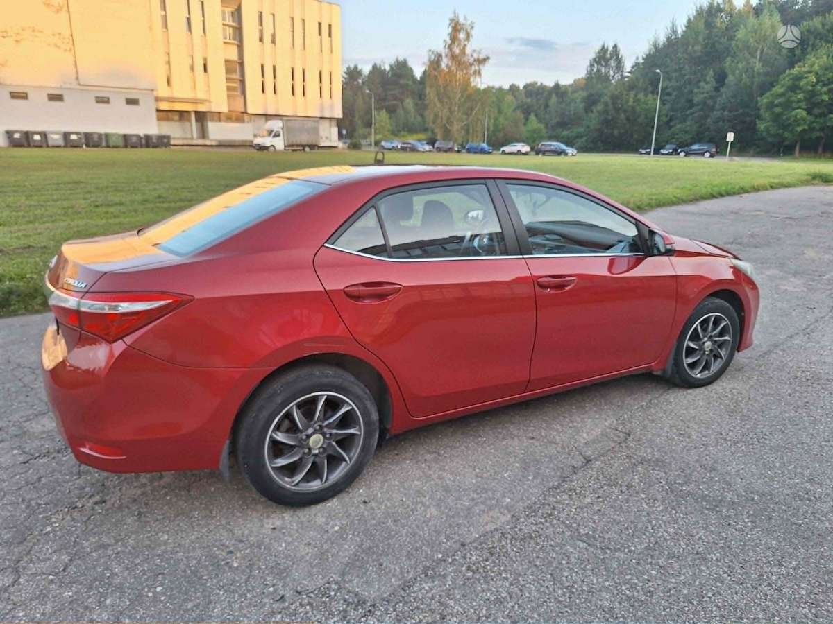 Toyota Corolla - 3