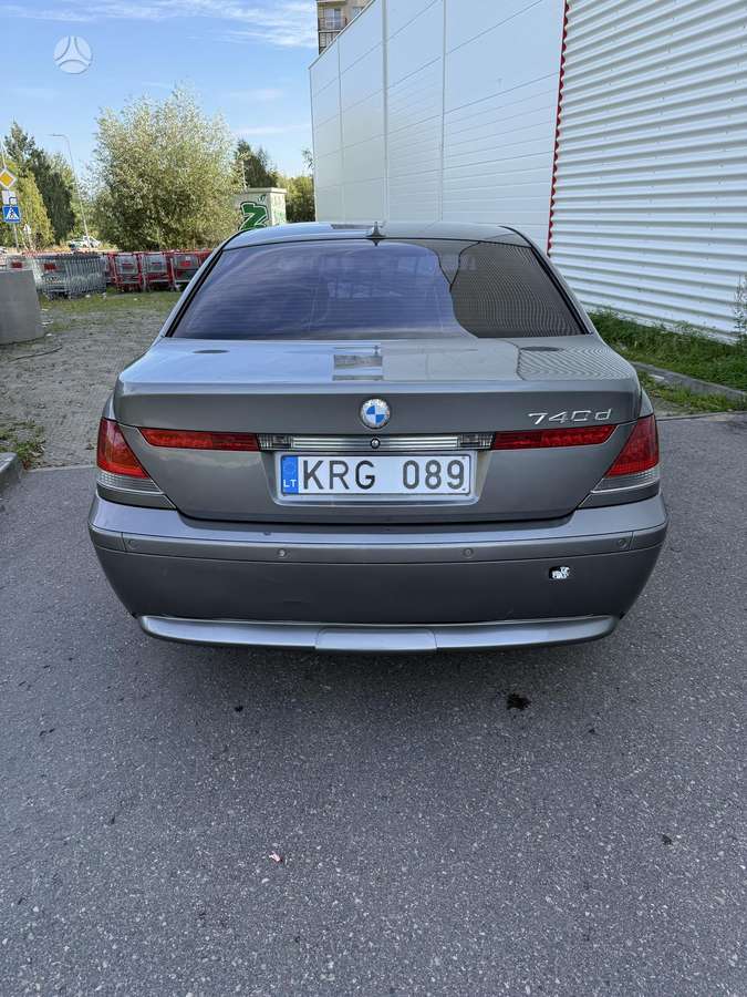 BMW 740, 3.9 l., Седан