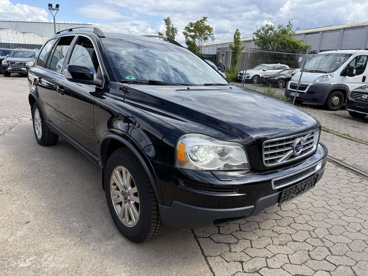 Volvo XC90 - 2