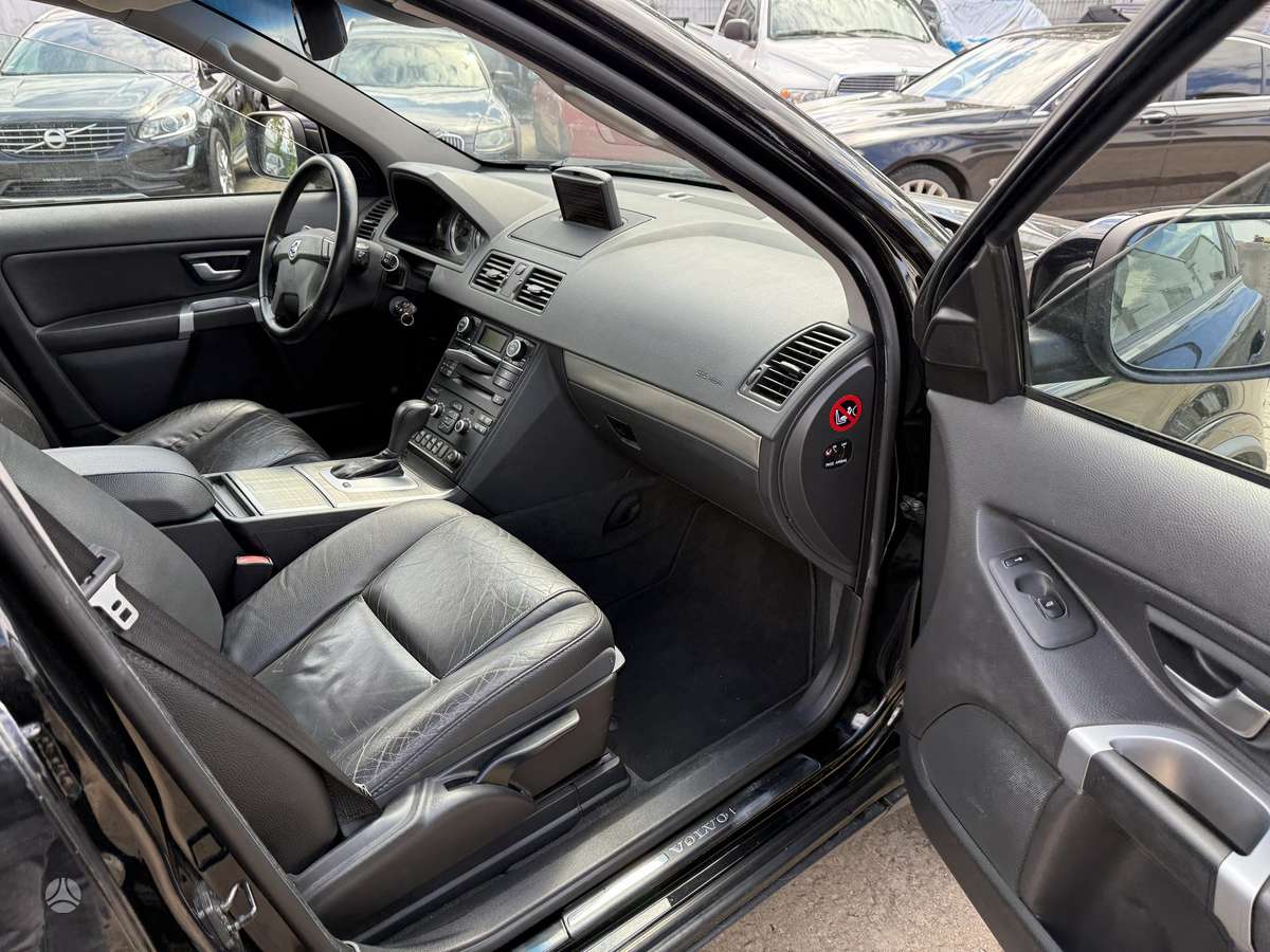 Volvo XC90 - 4