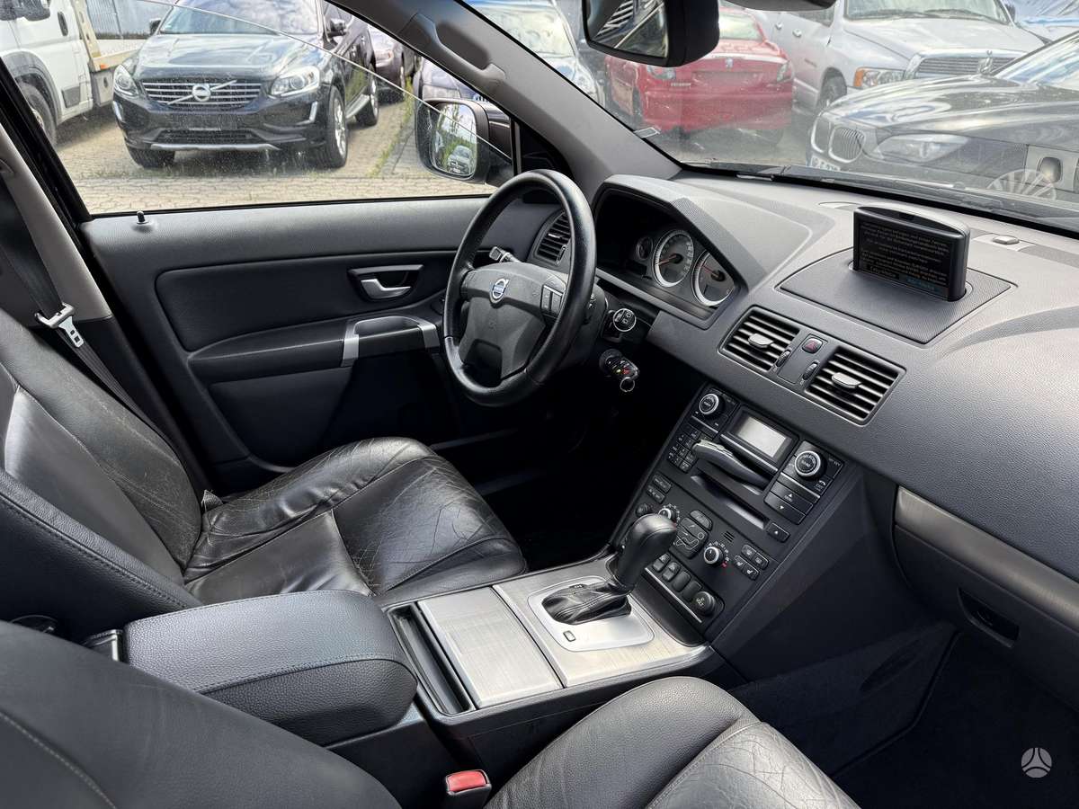 Volvo XC90 - 5