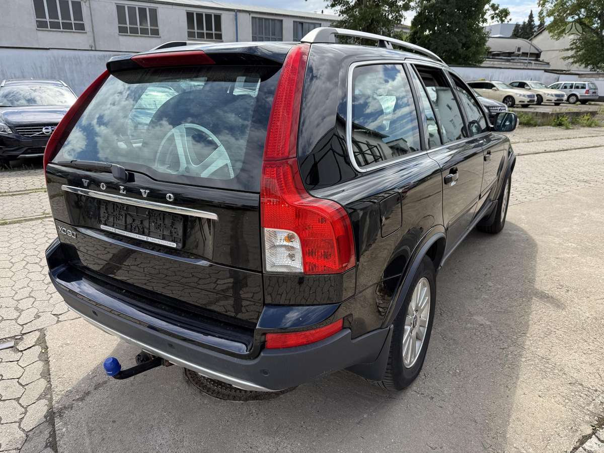 Volvo XC90 - 8