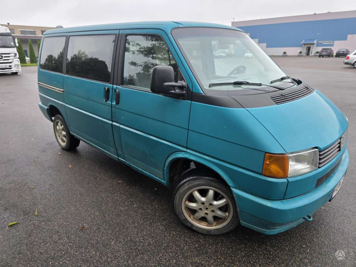 Volkswagen Multivan - 1