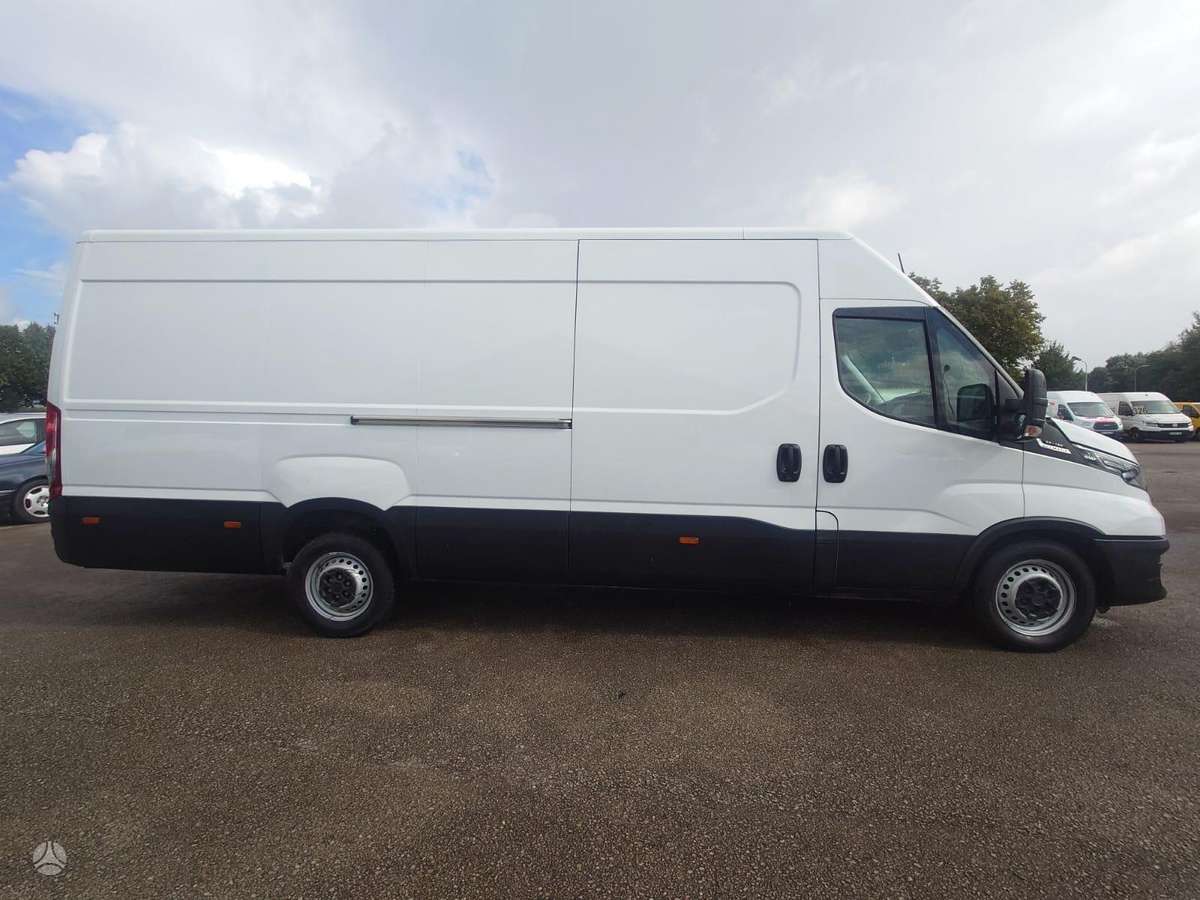 Iveco Daily, 2.3 l., cargo van