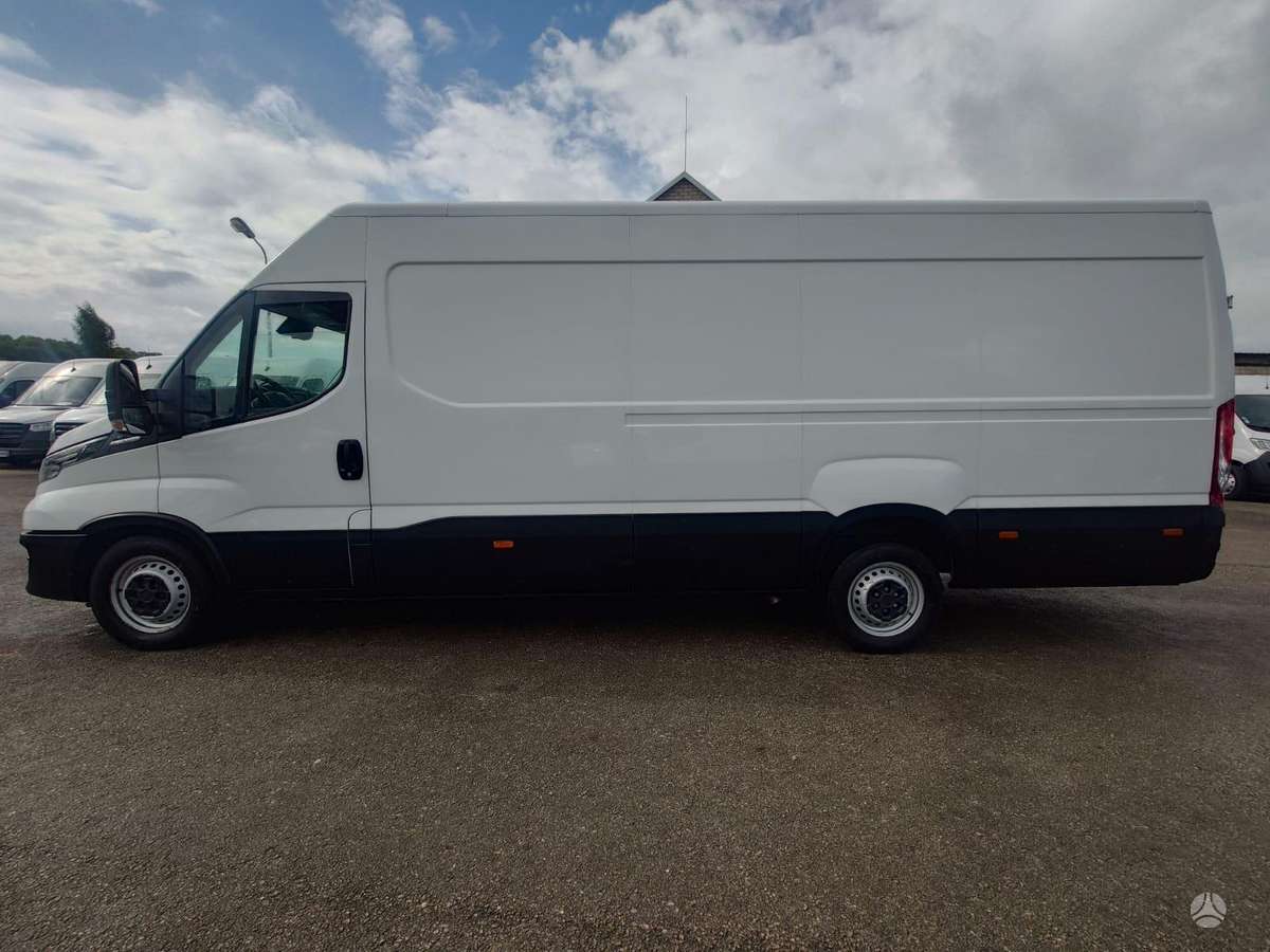 Iveco Daily, 2.3 l., cargo van