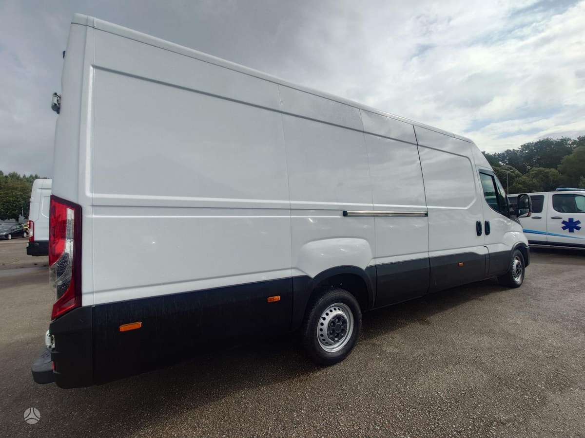 Iveco Daily, 2.3 l., cargo van