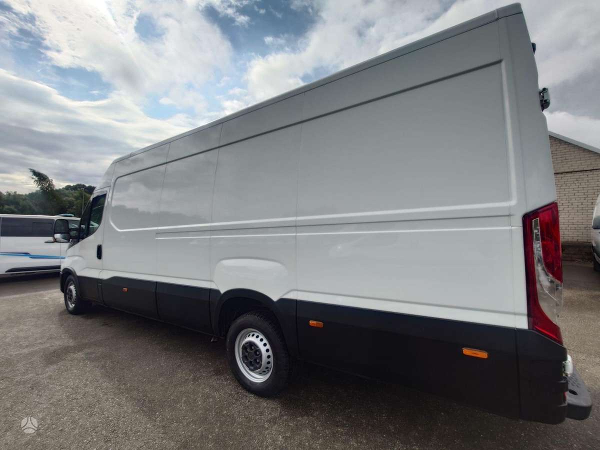 Iveco Daily, 2.3 l., cargo van