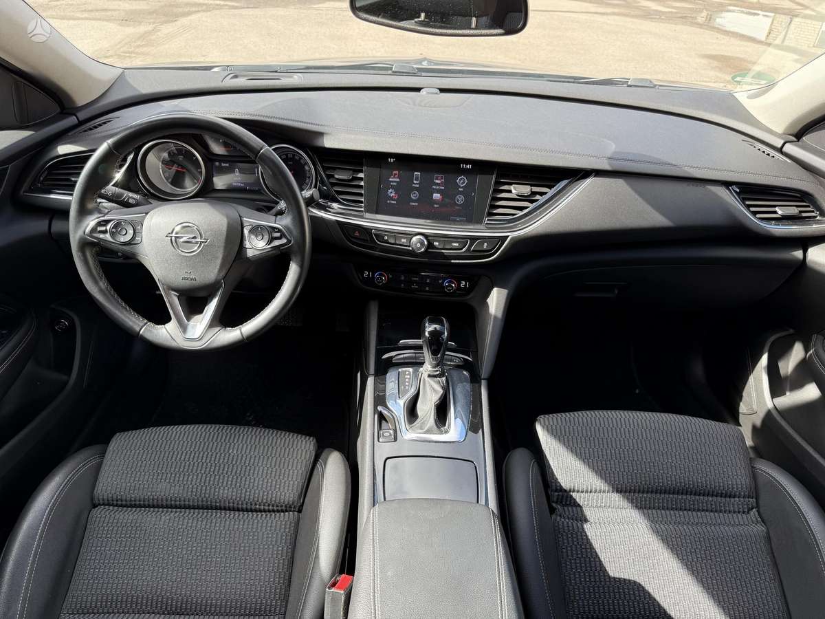 Opel Insignia, 1.6 l., Универсал