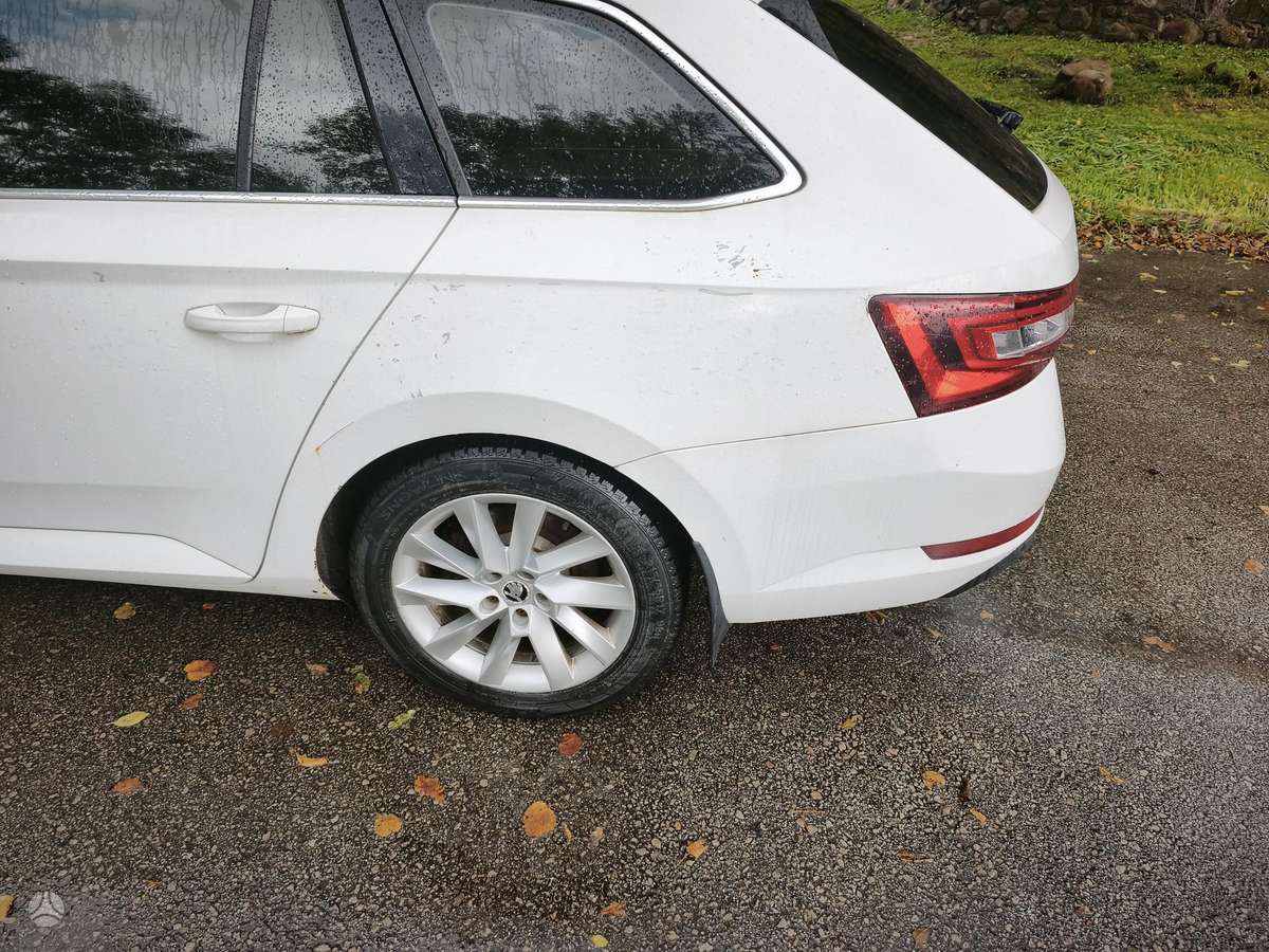 Skoda Superb, 2.0 l., wagon