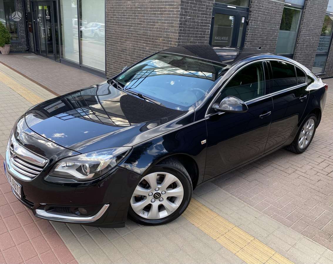 Opel Insignia, 2.0 l., hatchback
