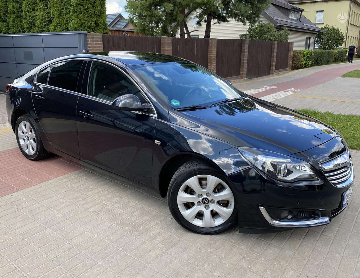 Opel Insignia, 2.0 l., hatchback