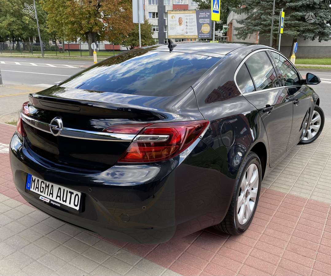 Opel Insignia, 2.0 l., hatchback
