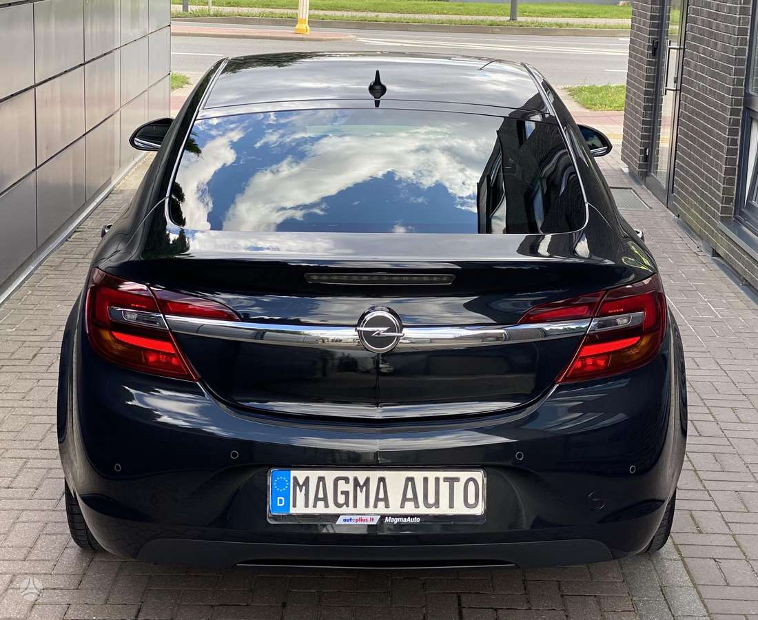 Opel Insignia, 2.0 l., hatchback