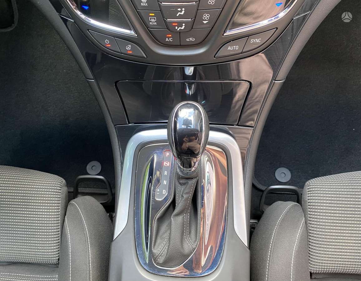 Opel Insignia, 2.0 l., hatchback