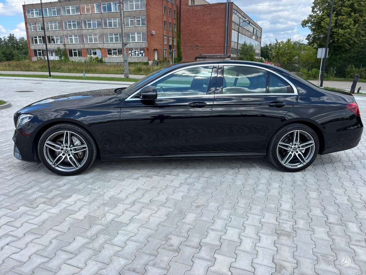 Mercedes-Benz E220, 2.0 l., Седан