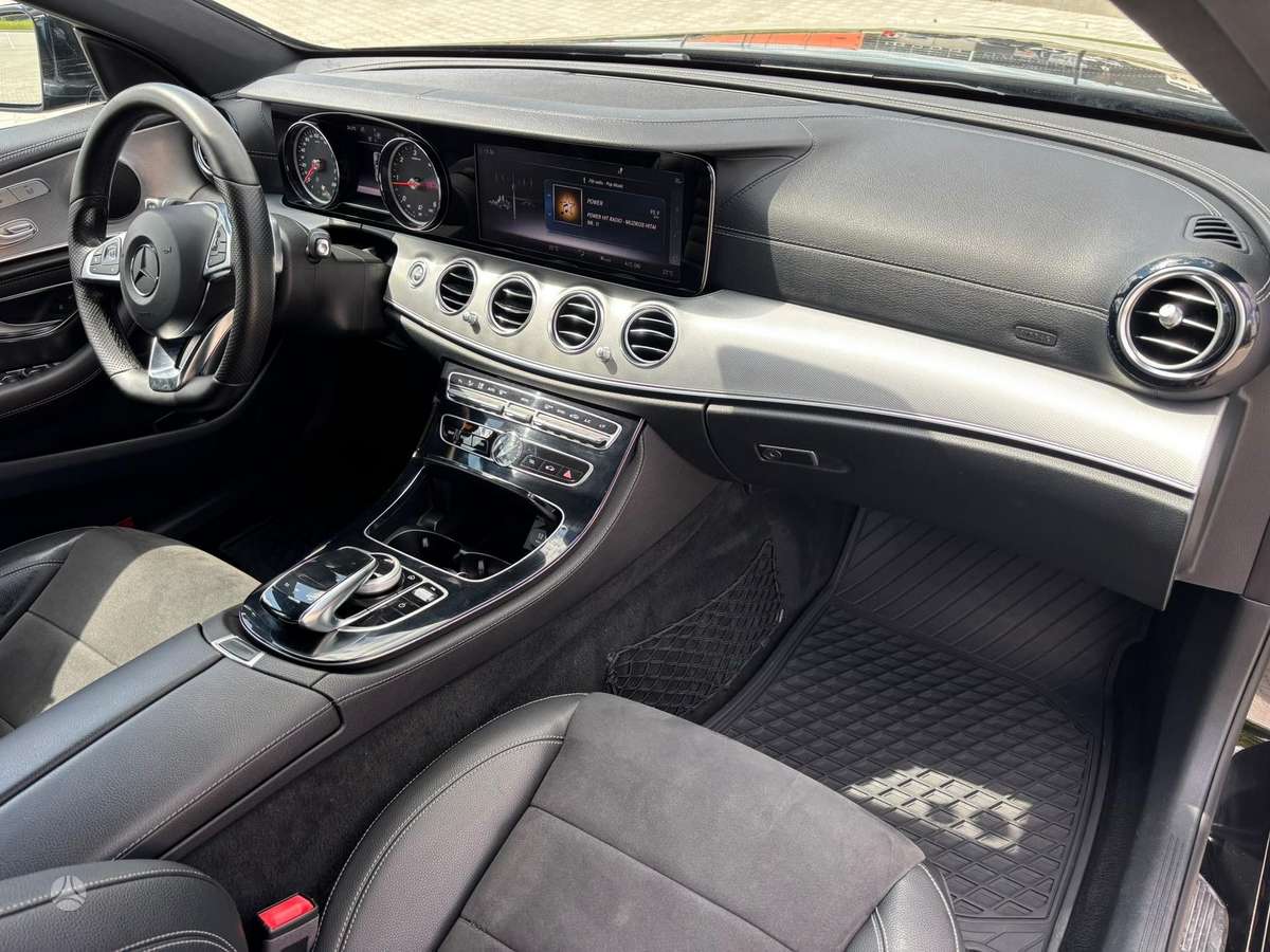 Mercedes-Benz E220, 2.0 l., Седан